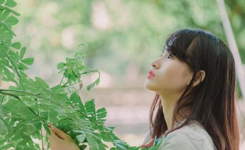 怀疑老婆出轨又不确定怎么办,女人有三个表现就已经出轨了