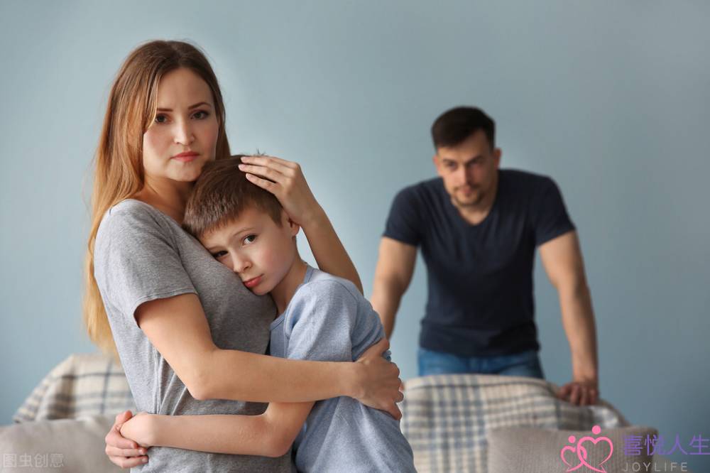 怎么挽回因男方父母反对的感情(父母不同意的爱情)